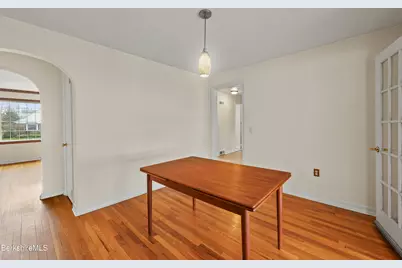 112 Sampson Pkwy, Pittsfield, MA 01201 - Photo 5
