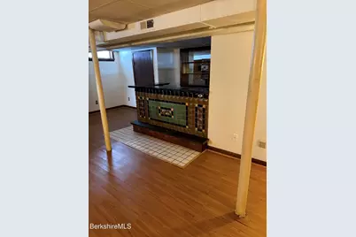 112 Sampson Pkwy, Pittsfield, MA 01201 - Photo 9