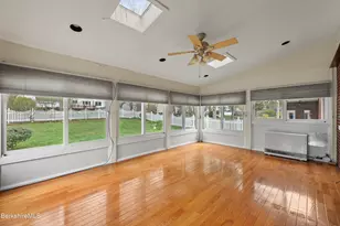 112 Sampson Pkwy, Pittsfield, MA 01201 - Photo 11