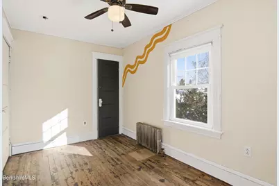 18 Meadow Ln, Pittsfield, MA 01201 - Photo 33