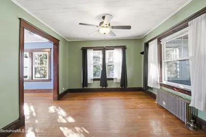 18 Meadow Ln, Pittsfield, MA 01201 - Photo 11