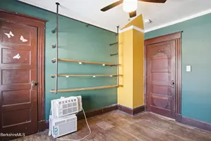 18 Meadow Ln, Pittsfield, MA 01201 - Photo 29