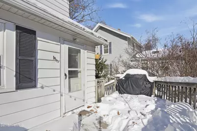 18 Meadow Ln, Pittsfield, MA 01201 - Photo 35