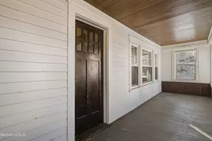 18 Meadow Ln, Pittsfield, MA 01201 - Photo 5