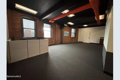 34 Depot St, Pittsfield, MA 01201 - Photo 5