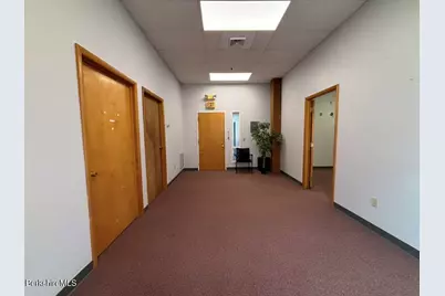 34 Depot St, Pittsfield, MA 01201 - Photo 5