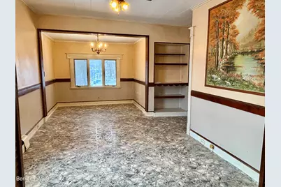 71 Dickinson Ave, Pittsfield, MA 01201 - Photo 9