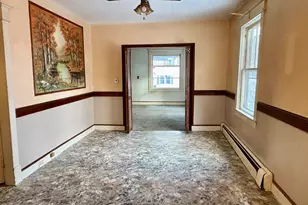 71 Dickinson Ave, Pittsfield, MA 01201 - Photo 11