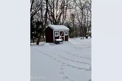 71 Dickinson Ave, Pittsfield, MA 01201 - Photo 29