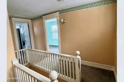 71 Dickinson Ave, Pittsfield, MA 01201 - Photo 17