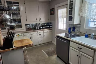 43 Church St, Hinsdale, MA 01235 - Photo 9