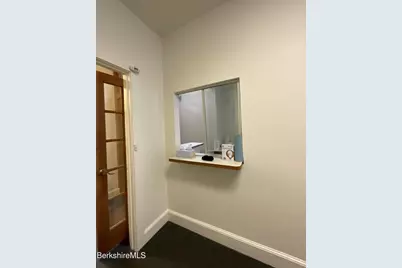 212 South St, Pittsfield, MA 01201 - Photo 9