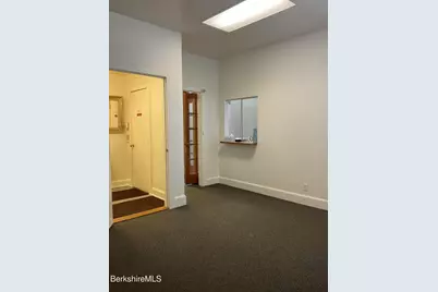 212 South St, Pittsfield, MA 01201 - Photo 7