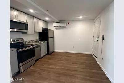 235 East St #027, Pittsfield, MA 01201 - Photo 1