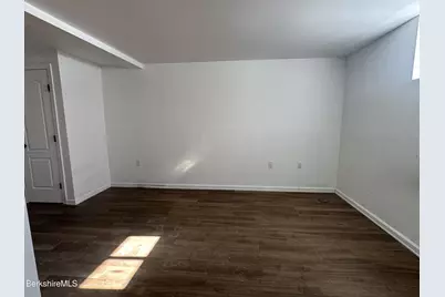 235 East St #027, Pittsfield, MA 01201 - Photo 5