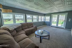 582 E New Lenox Rd, Pittsfield, MA 01201 - Photo 19