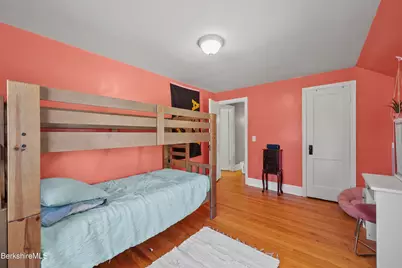 121 Elberon Ave, Pittsfield, MA 01201 - Photo 23