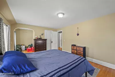 121 Elberon Ave, Pittsfield, MA 01201 - Photo 19