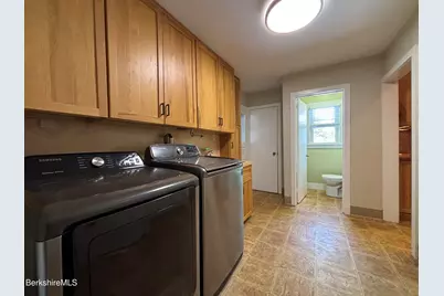 1200 West St, Pittsfield, MA 01201 - Photo 25