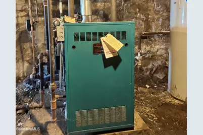 131 Center St, Lee, MA 01238 - Photo 59