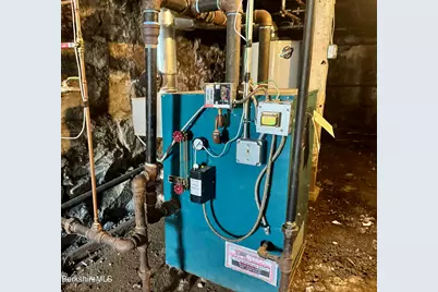 131 Center St, Lee, MA 01238 - Photo 51