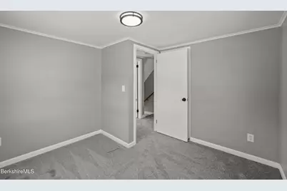 131 Center St, Lee, MA 01238 - Photo 25