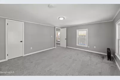 131 Center St, Lee, MA 01238 - Photo 47