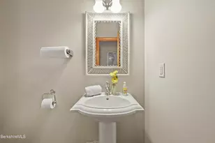 127 Pinecrest Dr, Dalton, MA 01226 - Photo 23