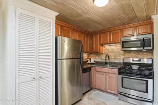 81 Dartmouth St, Pittsfield, MA 01201 - Photo 7