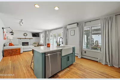 145 Velma Ave, Pittsfield, MA 01201 - Photo 7