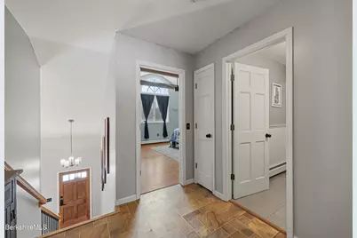 145 Velma Ave, Pittsfield, MA 01201 - Photo 11