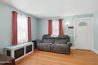 60 Franklin St, Dalton, MA 01226 - Photo 9