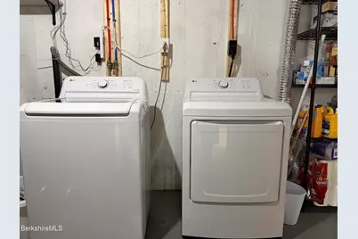 19 Preston Ave, Pittsfield, MA 01201 - Photo 37