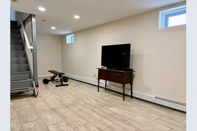 19 Preston Ave, Pittsfield, MA 01201 - Photo 27