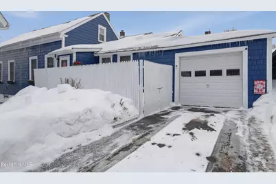 8 School St, Adams, MA 01220 - Photo 3