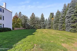 33 Maplewood Ave, Pittsfield, MA 01201 - Photo 35