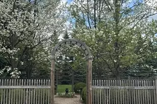 33 Maplewood Ave, Pittsfield, MA 01201 - Photo 31