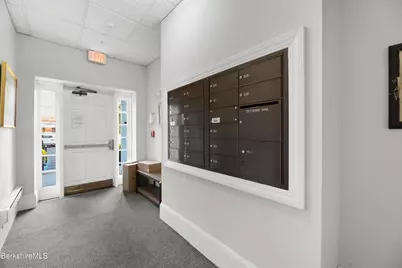 33 Maplewood Ave #103, Pittsfield, MA 01201 - Photo 29