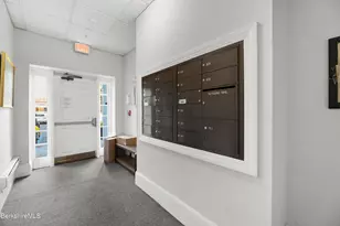 33 Maplewood Ave, Pittsfield, MA 01201 - Photo 29