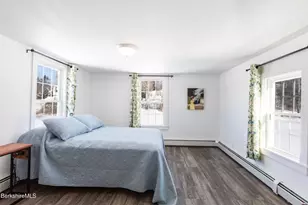 35 Chapman Rd, Pittsfield, MA 01201 - Photo 23