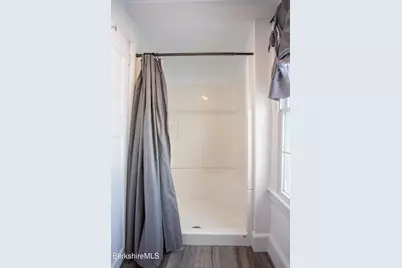 35 Chapman Rd, Pittsfield, MA 01201 - Photo 17