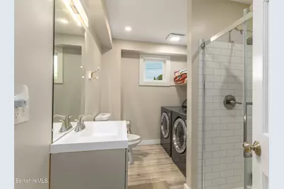 561 Pecks Rd, Pittsfield, MA 01201 - Photo 17