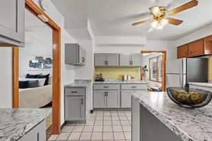 20 Crystal St, Pittsfield, MA 01201 - Photo 11