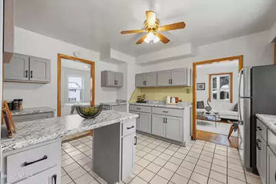 20 Crystal St, Pittsfield, MA 01201 - Photo 15