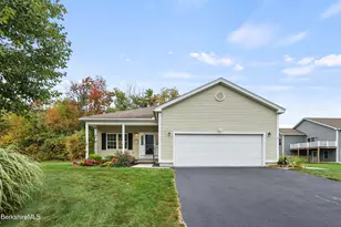 14 Sunrise Cir, Pittsfield, MA 01201 - Photo 1