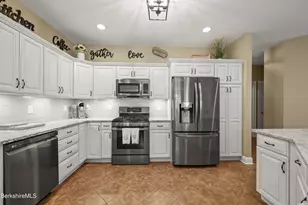 14 Sunrise Cir, Pittsfield, MA 01201 - Photo 19