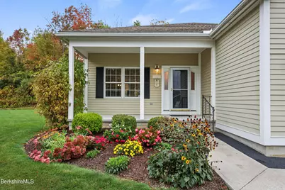 14 Sunrise Cir, Pittsfield, MA 01201 - Photo 3