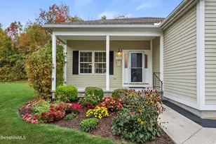 14 Sunrise Cir, Pittsfield, MA 01201 - Photo 3