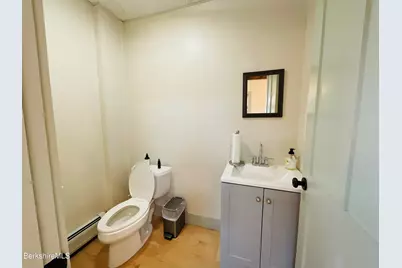168 Main St, Great Barrington, MA 01230 - Photo 21