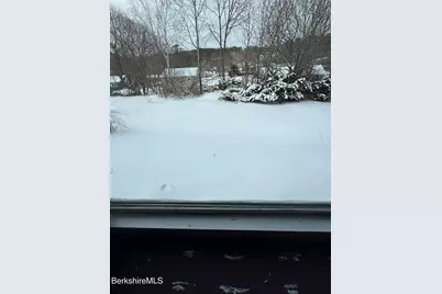 32 Jason St, Pittsfield, MA 01201 - Photo 13